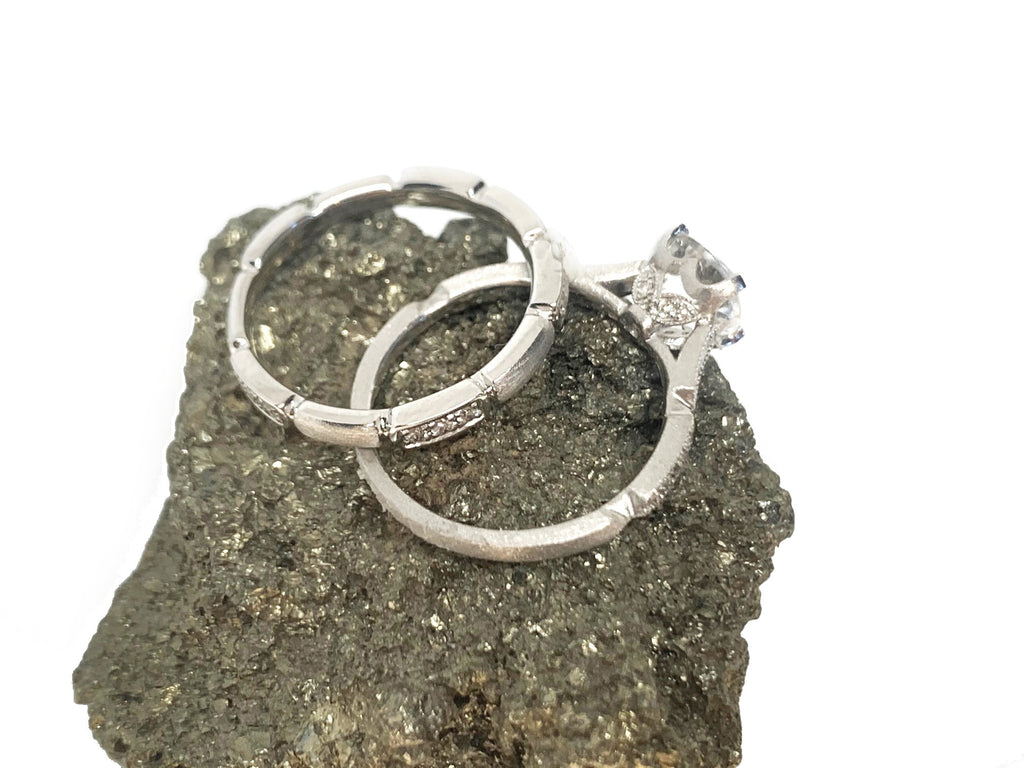 14K Brushed Gold Round White Topaz Engagement Ring MR45158